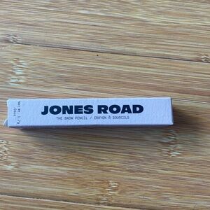Jones Road: The Brow Pencil - Light Brunette
